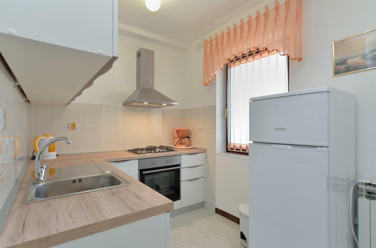 Apartment Gracijela 827 Medulin Exterior photo